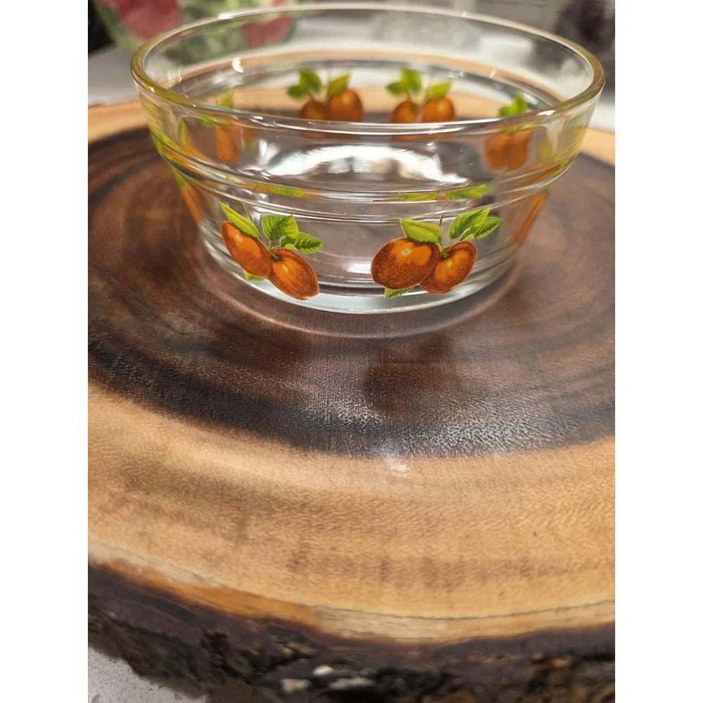 Vintage  Glass Nesting Bowls Set Of 4 Apple Design
